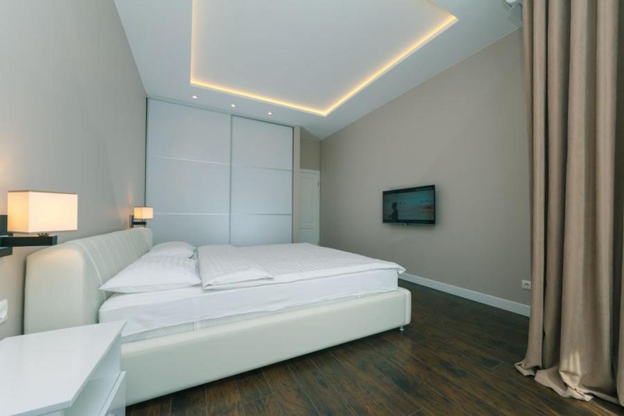на улице деловая Apartment *